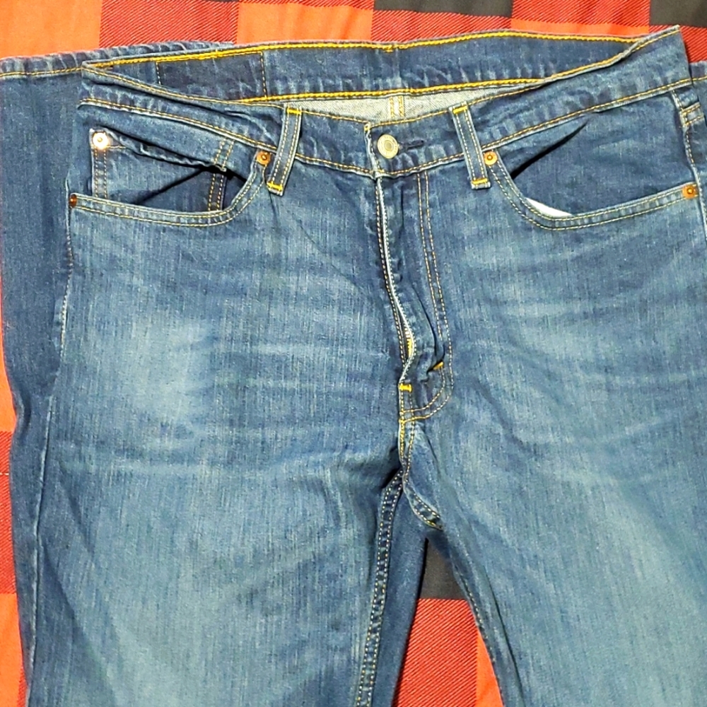 Levi jeans